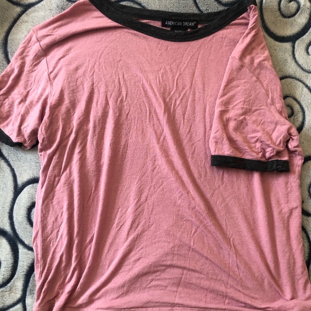 pink top